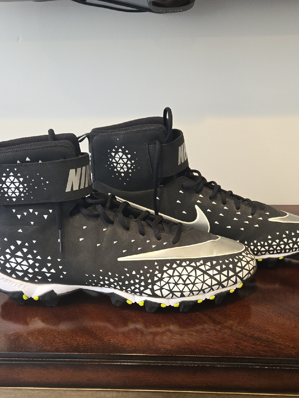 Nike Black White & Silver High-Top Soccer Cleats